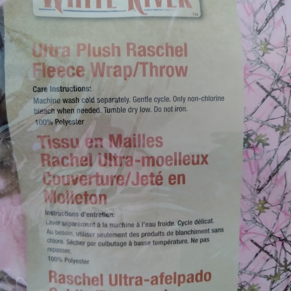 ULTRA PLUSH WOMANS THROW/ROBE - Picture 3 of 4